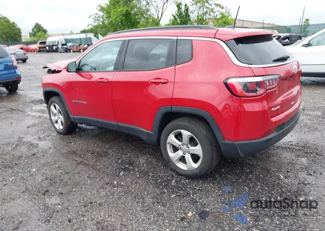 2018 Jeep Compass Latitude 4X4 from USA, damaged, VIN 3C4NJDBB1JT402641